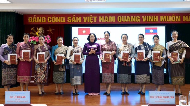 10 dấu ấn sự kiện nổi bật của Hội LHPN Hà Nội năm 2024- Ảnh 8.