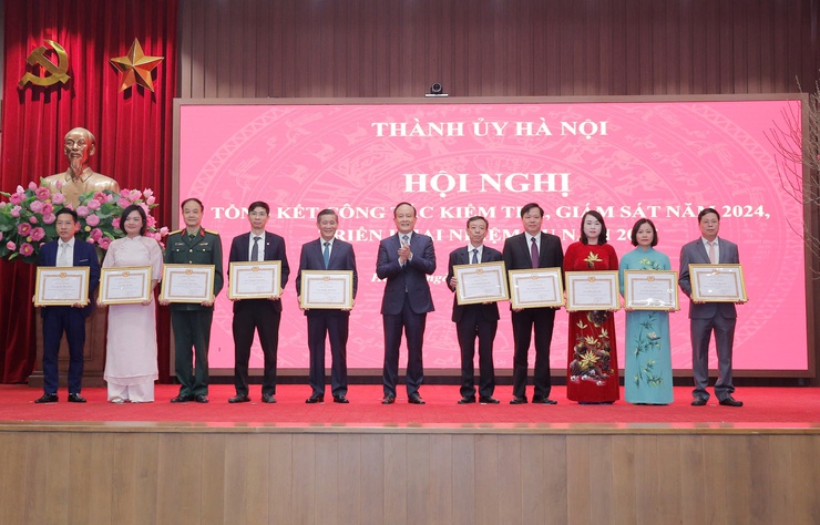 Công tác kiểm tra, giám sát góp phần giữ vững kỷ cương, kỷ luật, xây dựng Đảng trong sạch, vững mạnh- Ảnh 7.