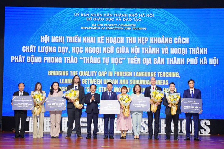 Hà Nội phát động phong trào “Tháng tự học ngoại ngữ”- Ảnh 2.