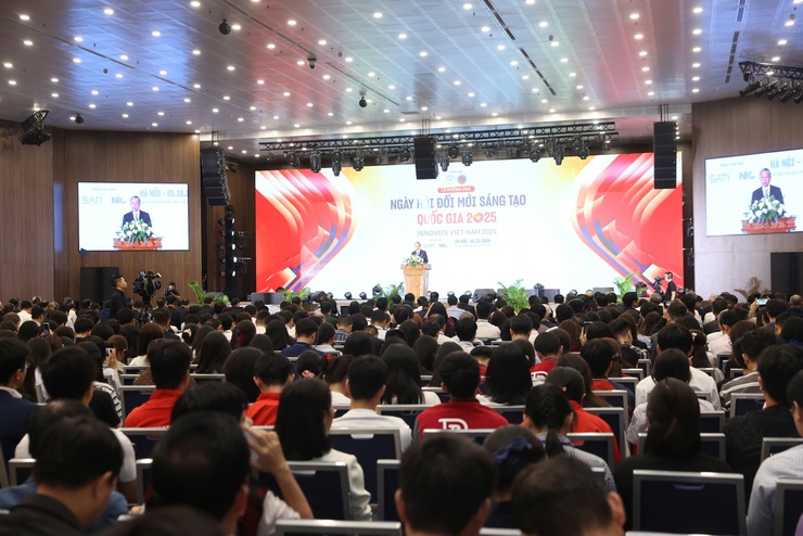 Tổng Bí thư Tô Lâm dự Lễ hưởng ứng Ngày hội Đổi mới sáng tạo quốc gia 2025- Ảnh 4.