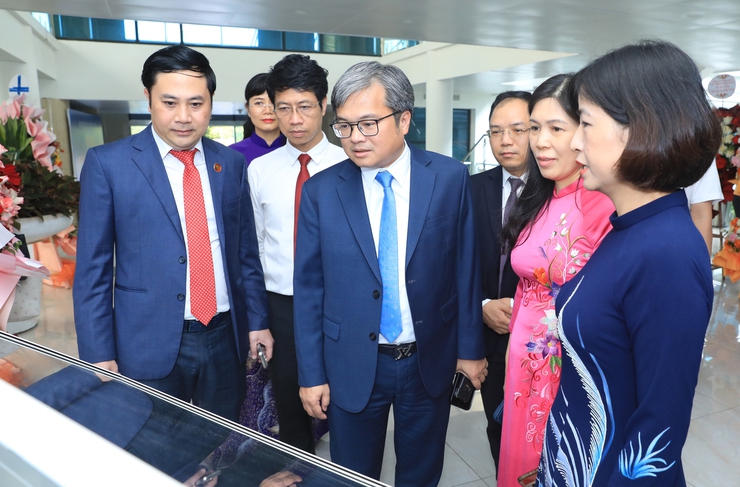 Cầu Giấy gặp mặt, biểu dương các doanh nghiệp, doanh nhân tiêu biểu Nhân kỷ niệm ngày doanh nhân Việt Nam- Ảnh 1.