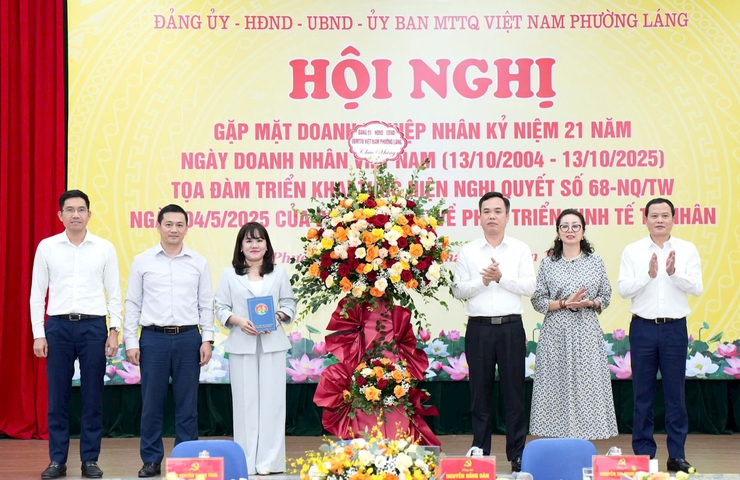 Phường Láng đồng hành cùng hơn 3.000 doanh nghiệp tháo gỡ khó khăn, phát triển bền vững- Ảnh 1.