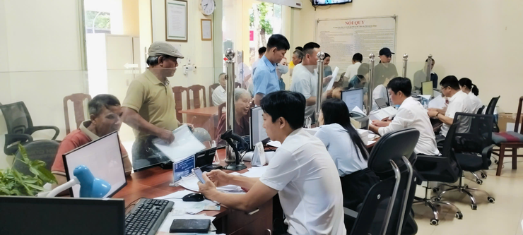 Điểm Phục vụ hành chính công xã Đoài Phương: Lấy sự hài lòng của nhân dân làm thước đo phục vụ- Ảnh 1.