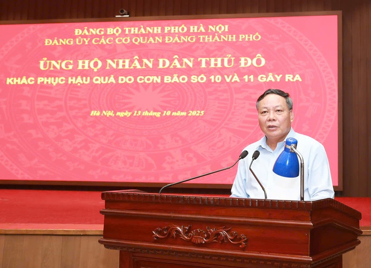 Đảng ủy các Cơ quan Đảng Thành phố ủng hộ nhân dân Thủ đô khắc phục hậu quả bão lụt- Ảnh 2.
