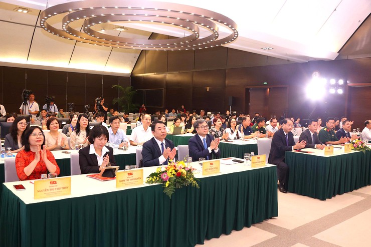 Hanoi launches press center for capital's 18th Party Congress- Ảnh 1.