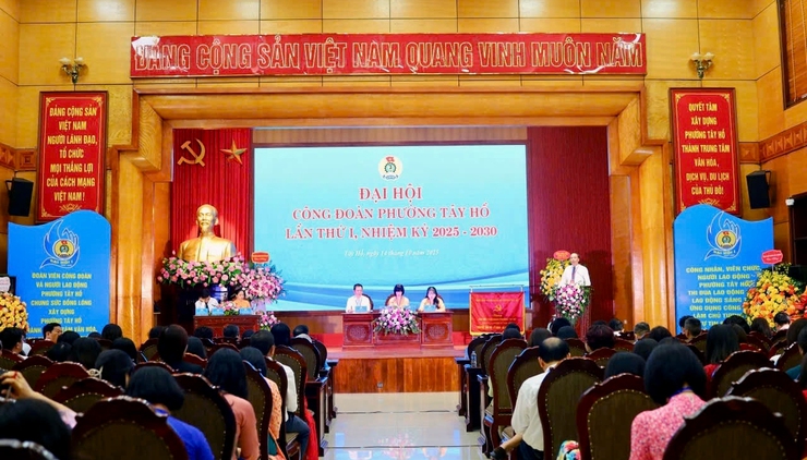 Quyết tâm đổi mới, xây dựng Công đoàn Tây Hồ vững mạnh từ cơ sở- Ảnh 1.