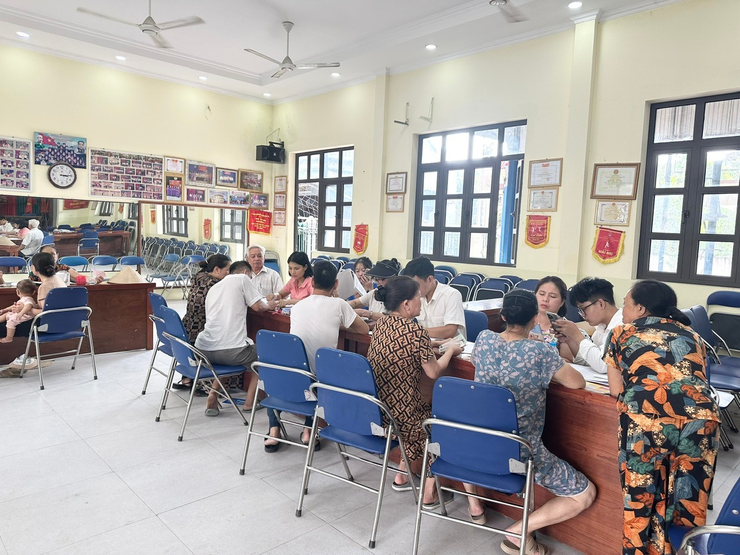 “Bình dân học vụ số” – Điểm sáng trong đẩy mạnh 
Cải cách hành chính tại Hoài Đức- Ảnh 5.