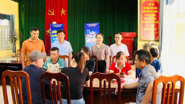 “Bình dân học vụ số” – Điểm sáng trong đẩy mạnh 
Cải cách hành chính tại Hoài Đức- Ảnh 2.