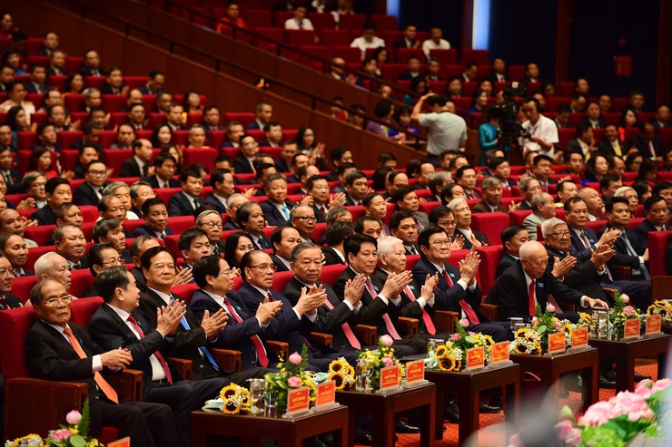 Thông tin báo chí Phiên khai mạc và kết quả ngày làm việc thứ nhất Đại hội đại biểu Đảng bộ thành phố Hà Nội lần thứ XVIII, nhiệm kỳ 2025-2030- Ảnh 1.