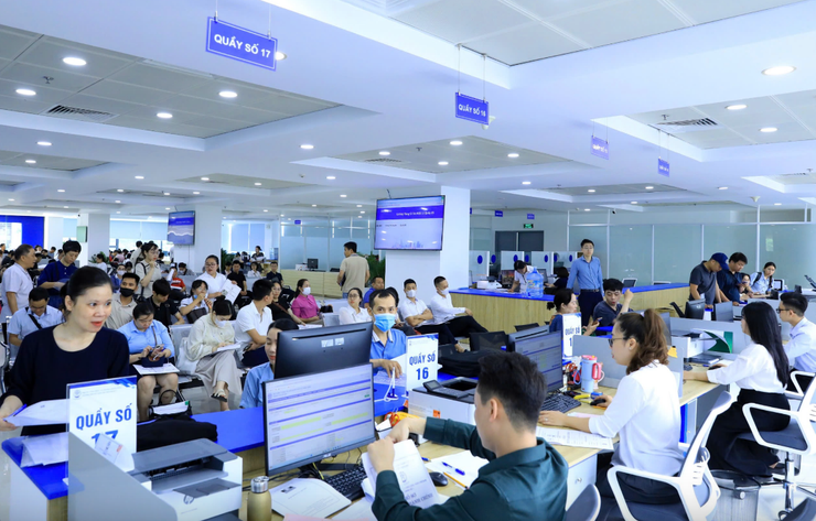 Phòng chuyên môn và tương đương thuộc UBND cấp xã được bố trí bình quân 2 cấp phó- Ảnh 1.