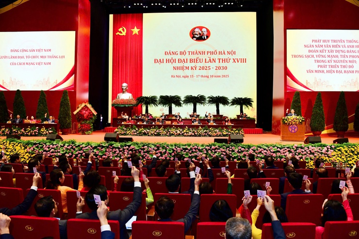 Hà Nội quyết tâm cao nhất thực hiện thắng lợi Nghị quyết Đại hội XVIII, xây dựng Thủ đô phát triển nhanh, bền vững- Ảnh 2.