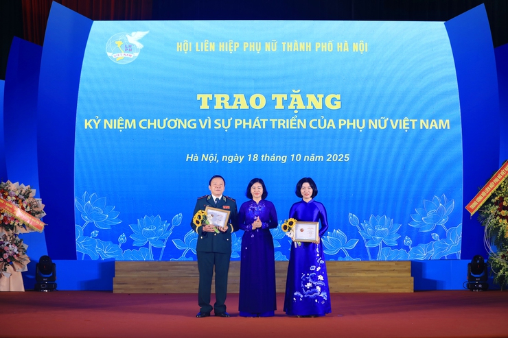 Hội LHPN Hà Nội: 95 năm kế thừa và đổi mới vì sự phát triển của phụ nữ và cộng đồng- Ảnh 9.