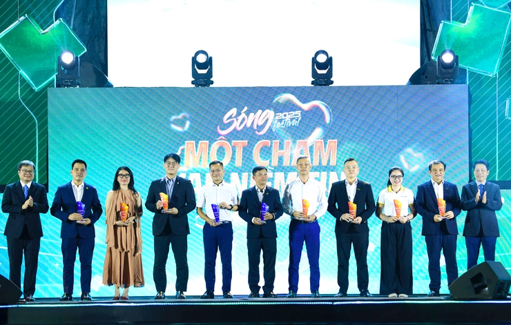 Khai mạc Sóng Festival: “Một chạm - Vạn niềm tin”- Ảnh 4.