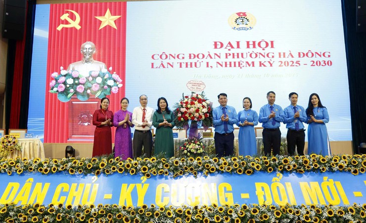 Xây dựng tổ chức Công đoàn Hà Đông vững mạnh trong thời kỳ mới- Ảnh 2.