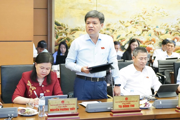 Đoàn đại biểu Quốc hội thành phố Hà Nội góp ý nhiều giải pháp phát triển bền vững trong giai đoạn mới- Ảnh 2.