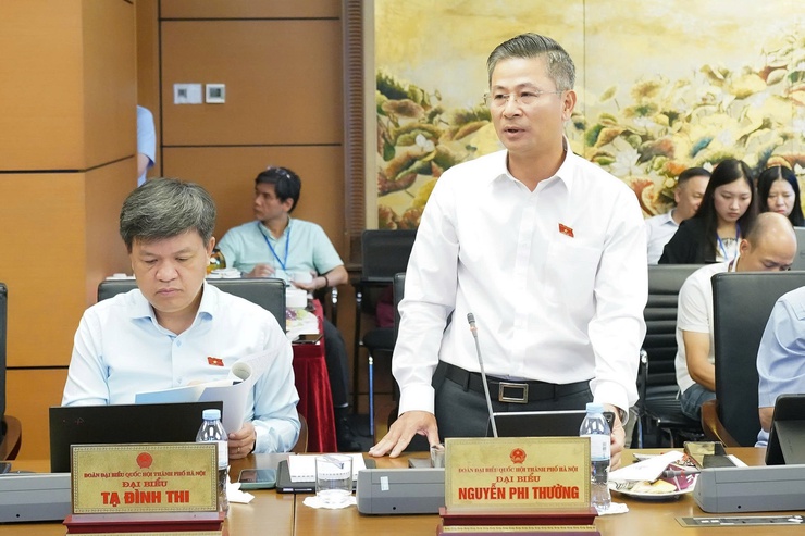 Đoàn đại biểu Quốc hội thành phố Hà Nội góp ý nhiều giải pháp phát triển bền vững trong giai đoạn mới- Ảnh 5.