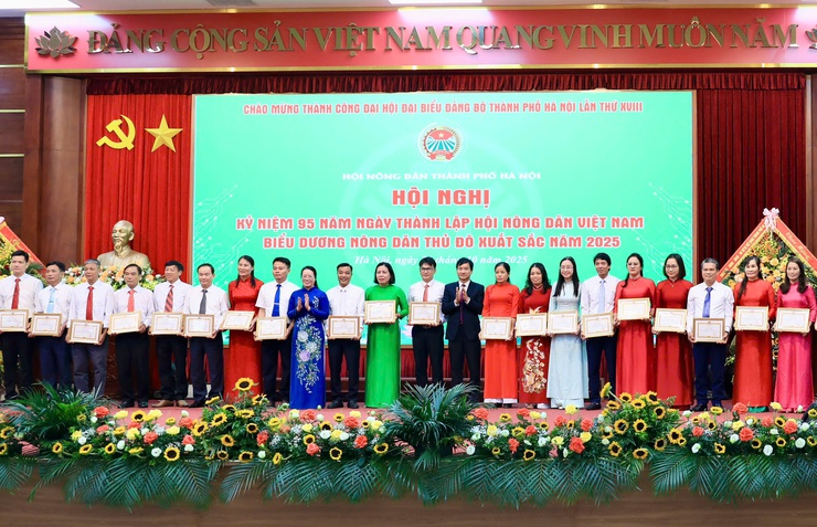 Xây dựng nông dân Thủ đô thời kỳ mới - giàu tri thức, làm chủ công nghệ số, giỏi sản xuất- Ảnh 6.