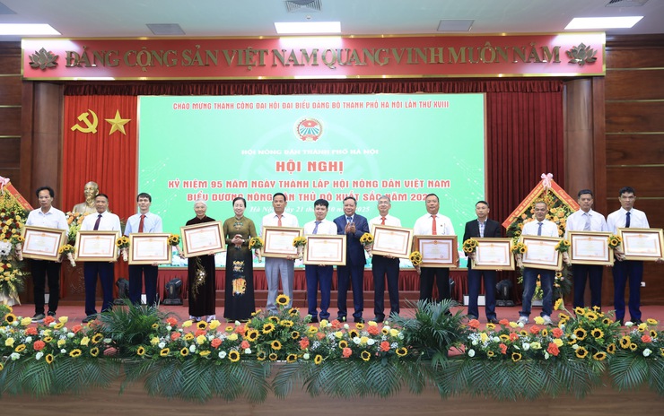 Xây dựng nông dân Thủ đô thời kỳ mới - giàu tri thức, làm chủ công nghệ số, giỏi sản xuất- Ảnh 4.
