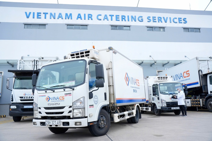 Lãnh đạo Thành phố kiểm tra đột xuất công tác thí điểm tổ chức bữa ăn bán trú cho học sinh- Ảnh 7.