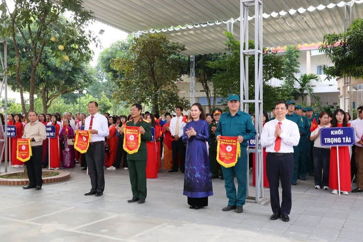 Phường Dương Nội: Lan tỏa tinh thần rèn luyện thể thao theo gương Bác Hồ vĩ đại- Ảnh 2.