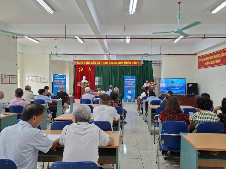 Phường Long Biên: Cải cách hành chính Quý III/2025 
- Từ chuyển biến kỹ thuật đến thay đổi văn hóa phục vụ- Ảnh 1.