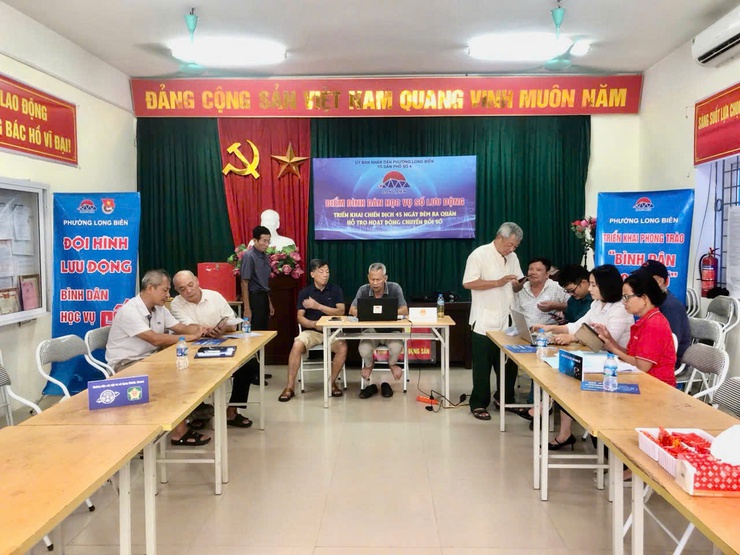 Phường Long Biên: Cải cách hành chính Quý III/2025 
- Từ chuyển biến kỹ thuật đến thay đổi văn hóa phục vụ- Ảnh 2.