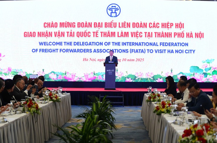 FIATA hợp tác với Hà Nội để phát triển logistics hiệu quả- Ảnh 1.