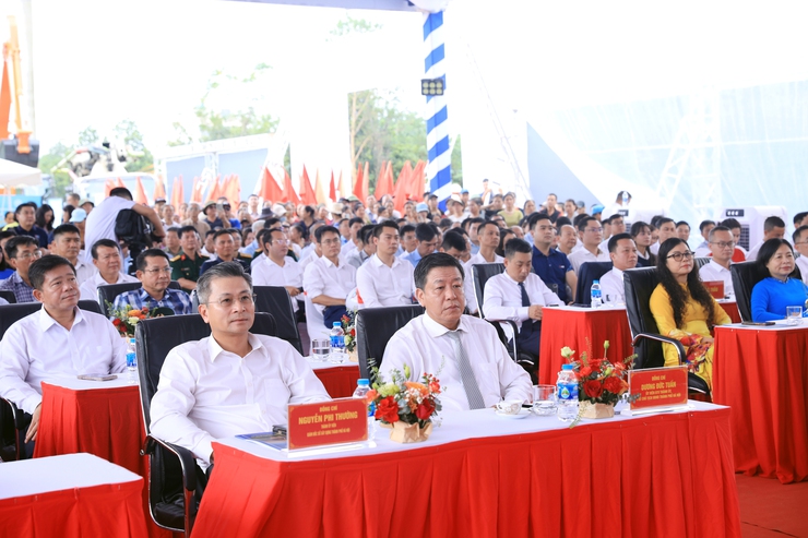 Khởi công Dự án đầu tư xây dựng cầu Thượng Cát và đường hai đầu cầu- Ảnh 1.