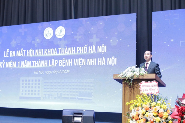 Ra mắt Hội Nhi khoa thành phố Hà Nội và kỷ niệm 01 năm thành lập Bệnh viện Nhi Hà Nội- Ảnh 5.
