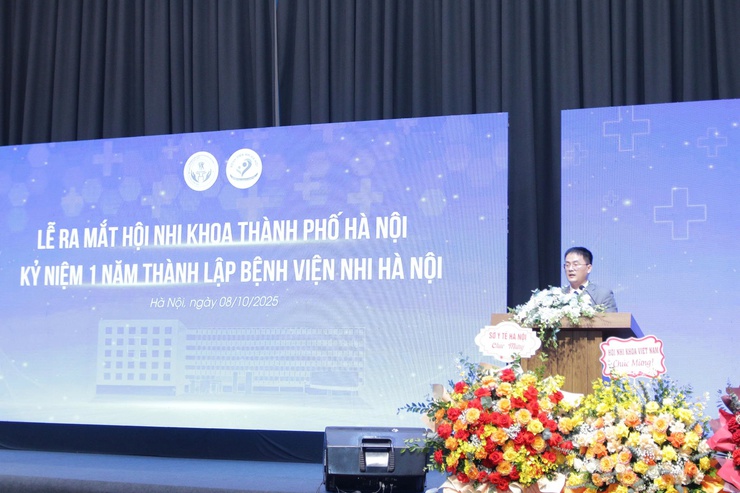 Ra mắt Hội Nhi khoa thành phố Hà Nội và kỷ niệm 01 năm thành lập Bệnh viện Nhi Hà Nội- Ảnh 2.