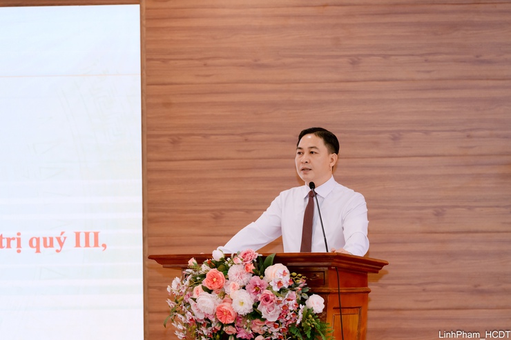 Đảng bộ phường Phúc Lợi: Phát huy trí tuệ, quyết tâm hoàn thành toàn diện nhiệm vụ năm 2025- Ảnh 2.