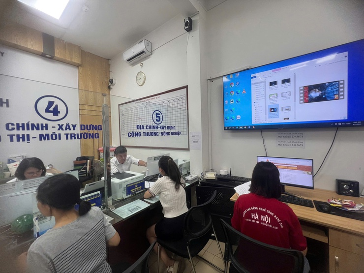 Phường Vĩnh Tuy - một nền hành chính thực sự  “gần dân, vì dân”- Ảnh 2.