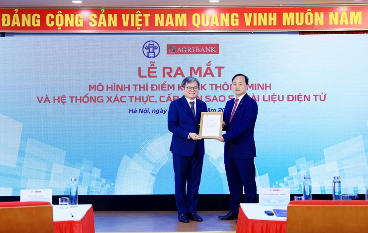 Ra mắt mô hình thí điểm Kiosk thông minh và hệ thống xác thực, cấp bản sao số tài liệu điện tử- Ảnh 4.