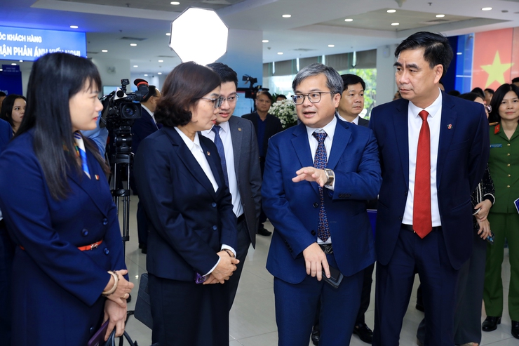 Ra mắt mô hình thí điểm Kiosk thông minh và hệ thống xác thực, cấp bản sao số tài liệu điện tử- Ảnh 8.