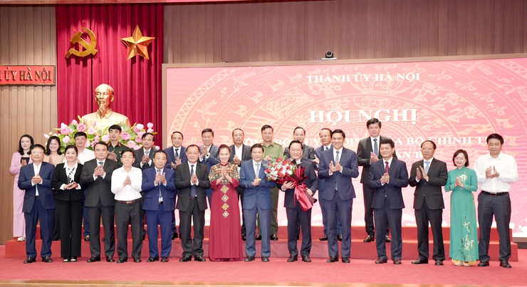 Phó Bí thư Thành ủy Hà Nội Nguyễn Đức Trung: Nỗ lực cống hiến vì sự phát triển của Thủ đô- Ảnh 2.