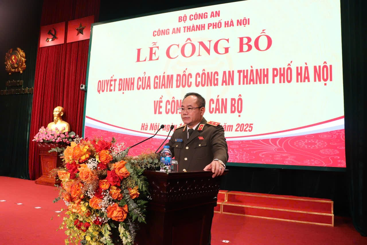 Công an thành phố Hà Nội công bố các quyết định về công tác cán bộ- Ảnh 2.