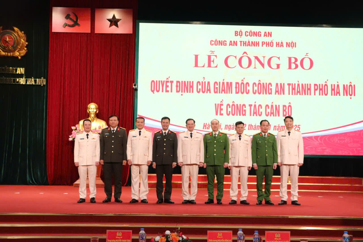 Công an thành phố Hà Nội công bố các quyết định về công tác cán bộ- Ảnh 4.