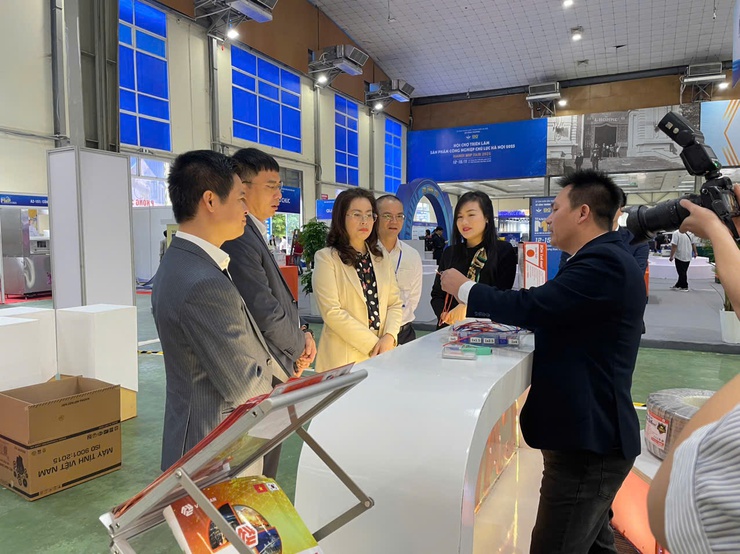 Hội chợ sản phẩm công nghiệp chủ lực Hà Nội 2025: Nâng tầm thương hiệu, mở rộng hợp tác- Ảnh 3.