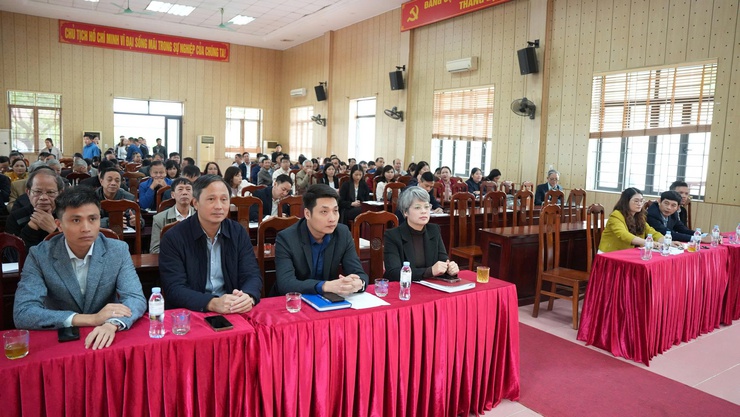 Xã An Khánh ra mắt chuyên mục “Du lịch số An Khánh”; triển khai Cuộc thi “Tìm kiếm sáng kiến, giải pháp Cải cách hành chính” năm 2025; tập huấn hỗ trợ tổ chuyển đổi số cộng đồng ứng dụng công nghệ AI, tiện ích công nghệ số- Ảnh 1.