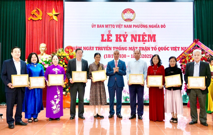 Phường Nghĩa Đô kỷ niệm 95 năm Ngày Truyền thống MTTQ Việt Nam- Ảnh 4.