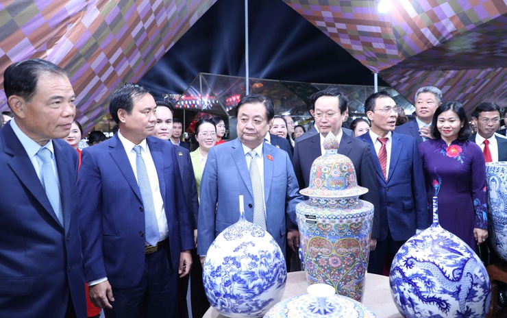 Khai mạc Festival bảo tồn và phát triển Làng nghề Quốc tế 2025- Ảnh 6.