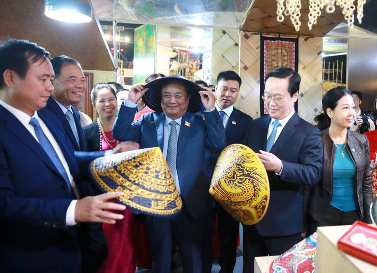 Khai mạc Festival bảo tồn và phát triển Làng nghề Quốc tế 2025- Ảnh 8.