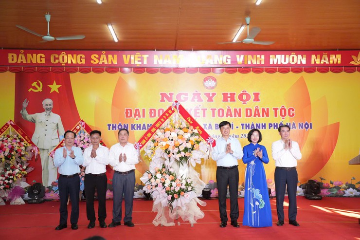 Bí thư Thành ủy Nguyễn Duy Ngọc dự Ngày hội Đại đoàn kết toàn dân tộc tại thôn Khánh Chúc Đồi, xã Ba Vì- Ảnh 4.