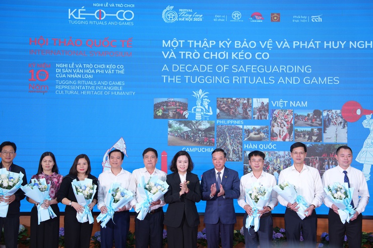 Hà Nội đưa di sản Nghi lễ và trò chơi Kéo co tiếp tục lan tỏa mạnh mẽ trong đời sống đương đại- Ảnh 1.