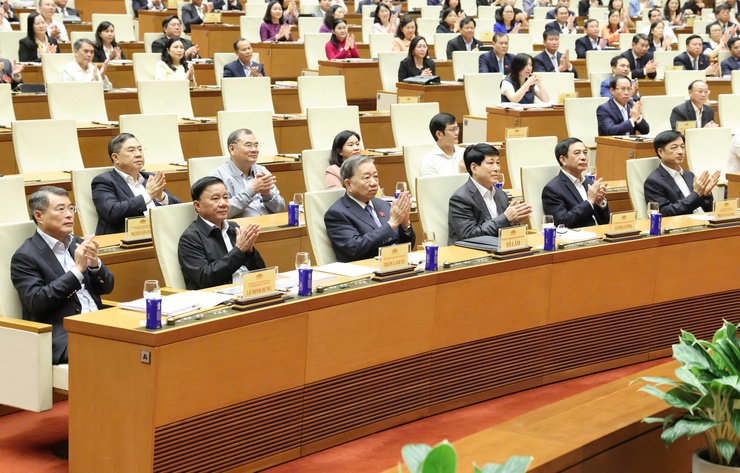 Party Chief urges thorough preparation for upcoming parliament election- Ảnh 2.