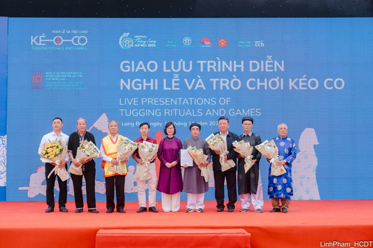 Giao lưu trình diễn Nghi lễ và trò chơi Kéo co - Di sản văn hóa phi vật thể đại diện của nhân loại- Ảnh 11.