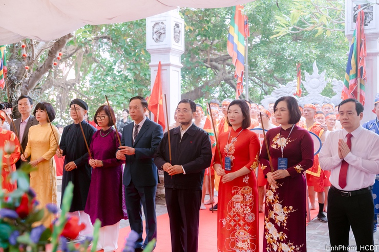 Giao lưu trình diễn Nghi lễ và trò chơi Kéo co - Di sản văn hóa phi vật thể đại diện của nhân loại- Ảnh 1.