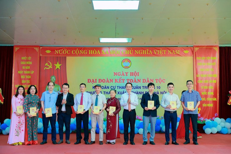 Thanh Xuan residents celebrate unity with strong civic and cultural progress- Ảnh 2.
