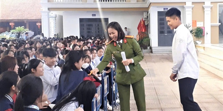 CÔNG AN XÃ SÓC SƠN TUYÊN TRUYỀN LUẬT AN TOÀN GIAO THÔNG VÀ PHÒNG CHỐNG BẠO LỰC HỌC ĐƯỜNG- Ảnh 3.