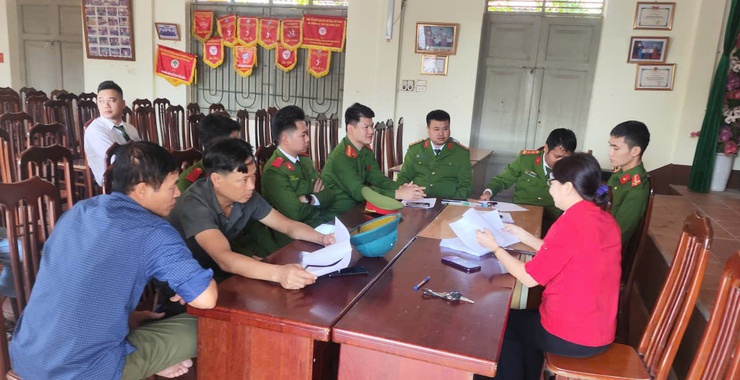 Công an xã Quảng Bị tổ chức Hội nghị triển khai Kế hoạch cao điểm 60 ngày đêm tổng rà soát, làm sạch dữ liệu đăng ký phương tiện và giấy phép lái xe- Ảnh 3.